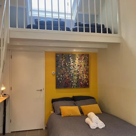 Homestay Tiny In Cute Village Very Close To Amsterdam *
